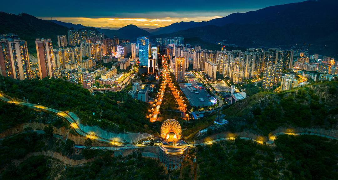 攀枝花市東區(qū)區(qū)委書(shū)記凌永航 加快創(chuàng)建全國(guó)百?gòu)?qiáng)區(qū) 扎實(shí)推進(jìn)共同富裕