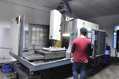 重力鑄造模具在塑料制品制造中的創(chuàng)新應用